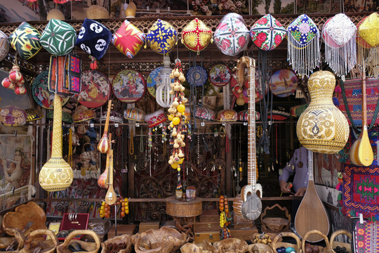 新疆工艺品的多样魅力 传统与现代的完美融合